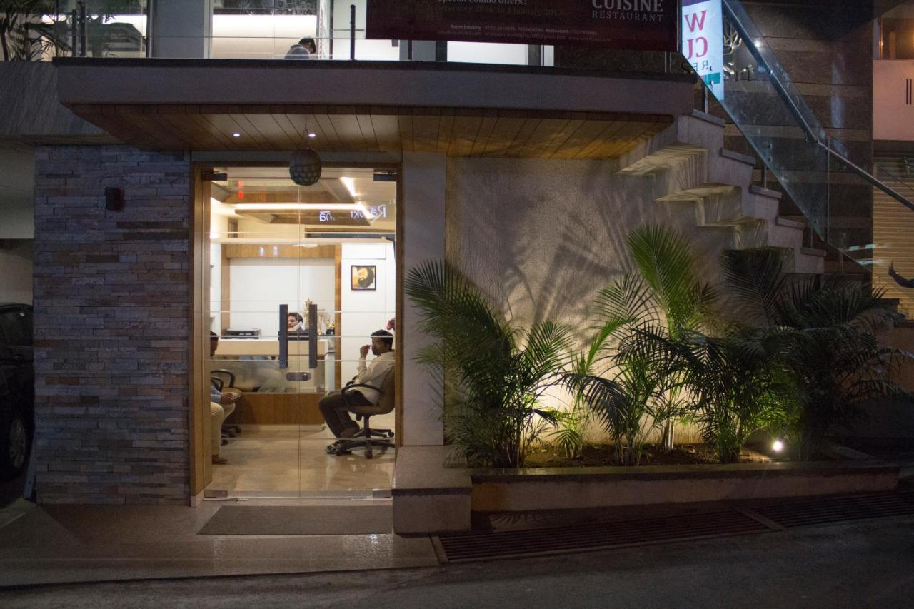 Hotel Sri Sri Executive, Kolhapur Εξωτερικό φωτογραφία