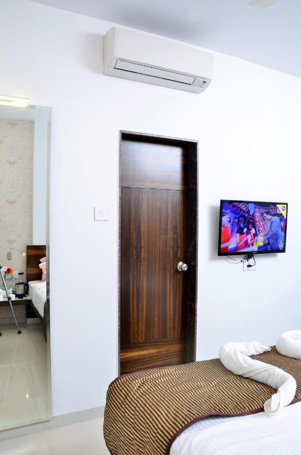 Hotel Sri Sri Executive, Kolhapur Εξωτερικό φωτογραφία
