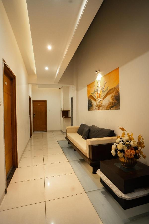 Hotel Sri Sri Executive, Kolhapur Εξωτερικό φωτογραφία