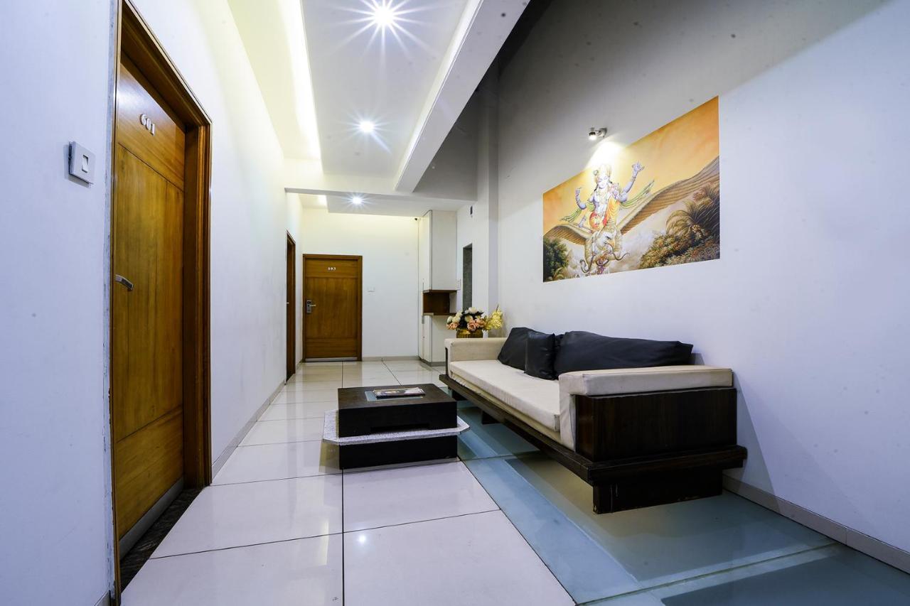 Hotel Sri Sri Executive, Kolhapur Εξωτερικό φωτογραφία